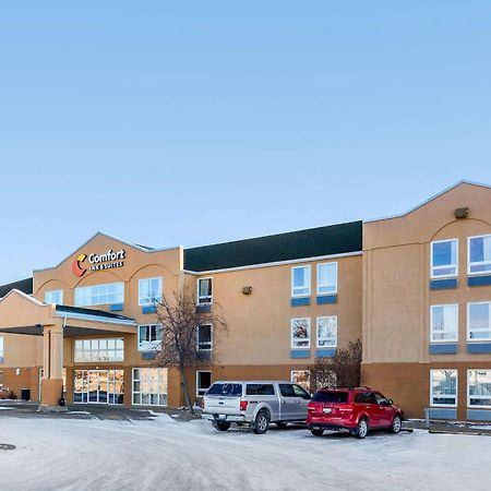 Comfort Inn & Suites Moose Jaw Extérieur photo